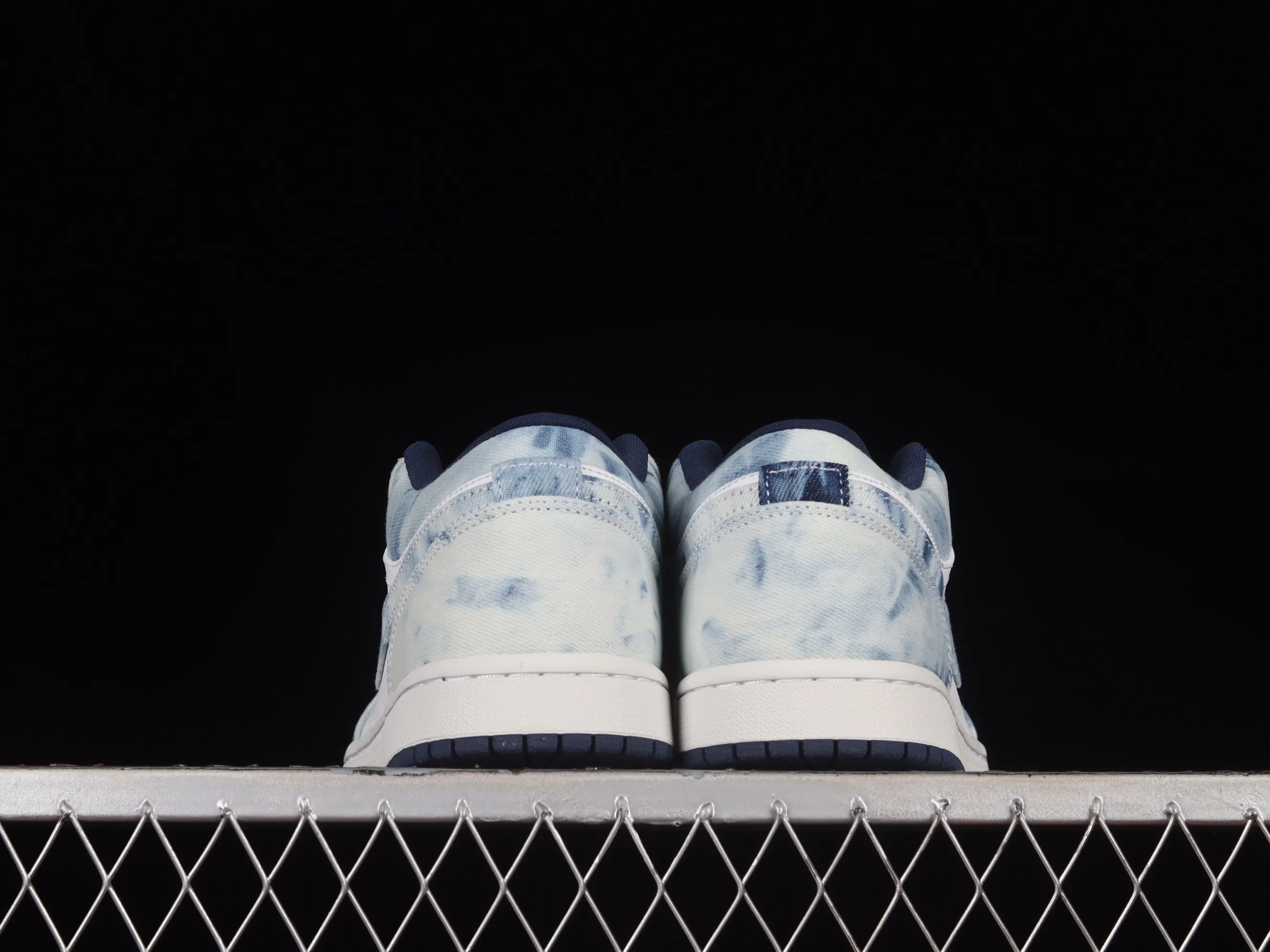 All categories Air Jordan Jordan series basketball shoes Air Jordan 1 Low G version pure original Air Jordan 1 Low "Lce Blue" AJ1 Joe 1 denim blue low-top basketball shoes CZ8455-100